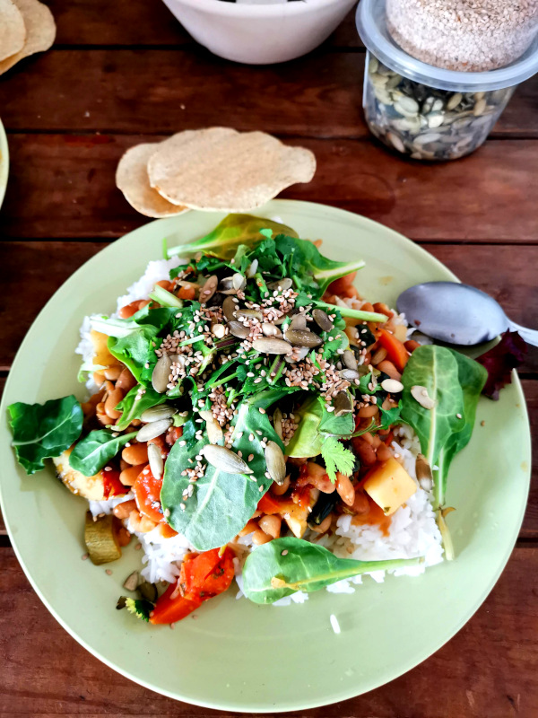 snacks with nuts and seeds