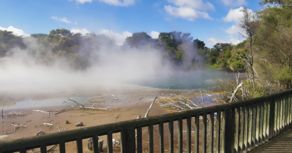  the largest hot spring in Kuira Park