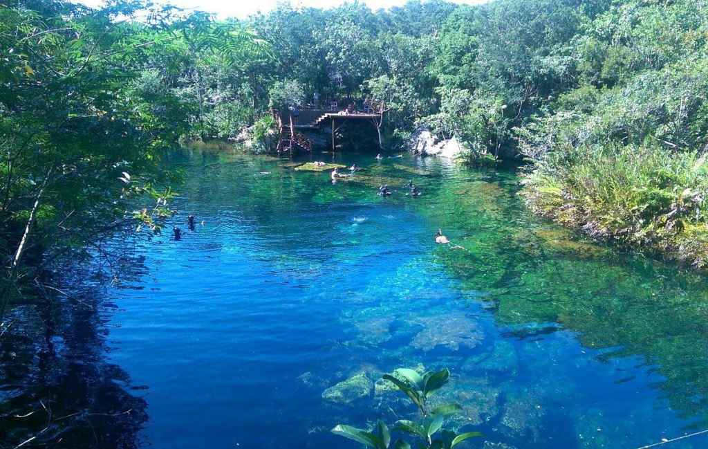 Cenote Jardin del Eden